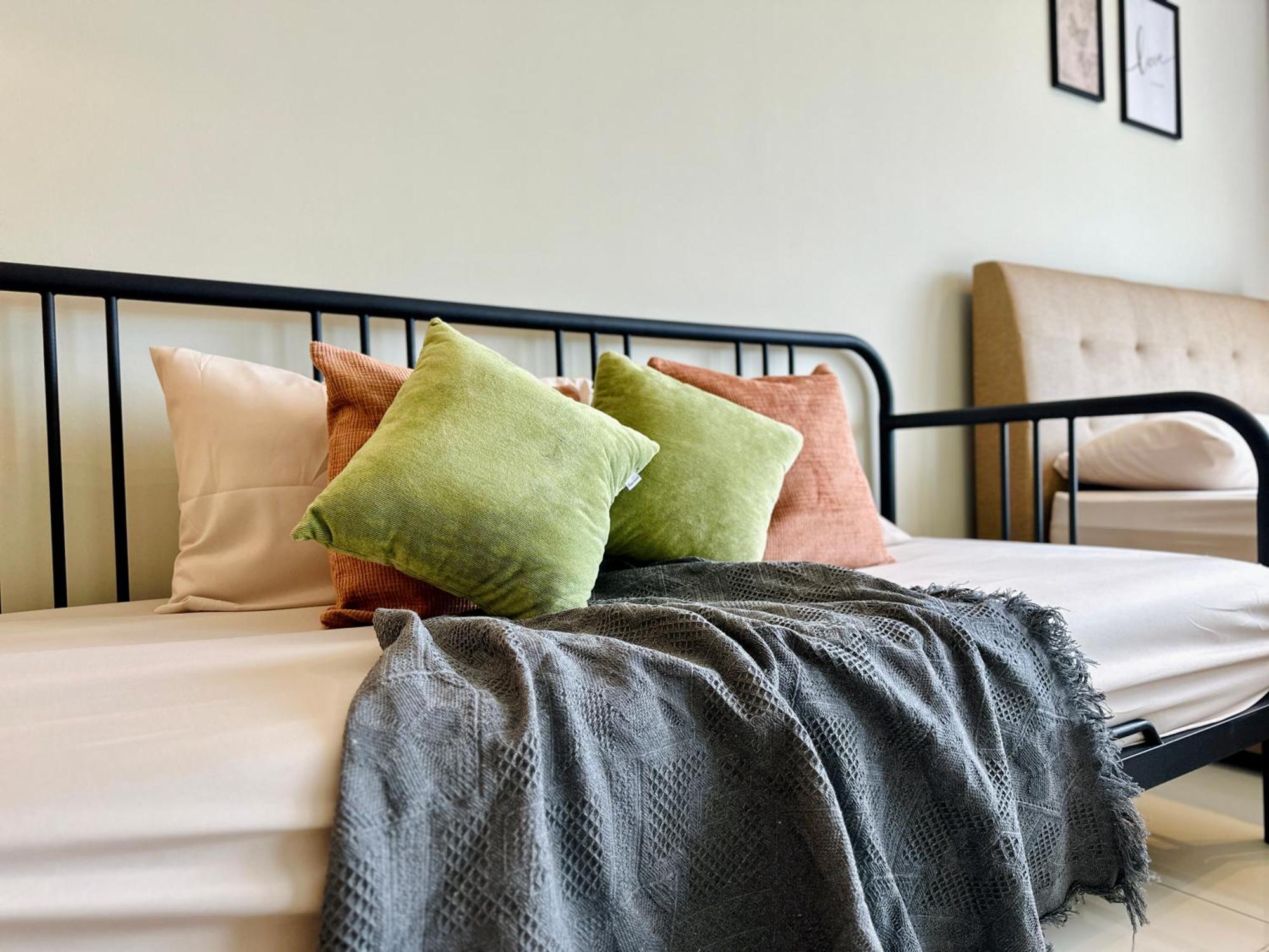 2Br Luxury Rooftop Swimming Pook Homestay@Georgetown@10Pax - 无敌美景两房民宿 Экстерьер фото