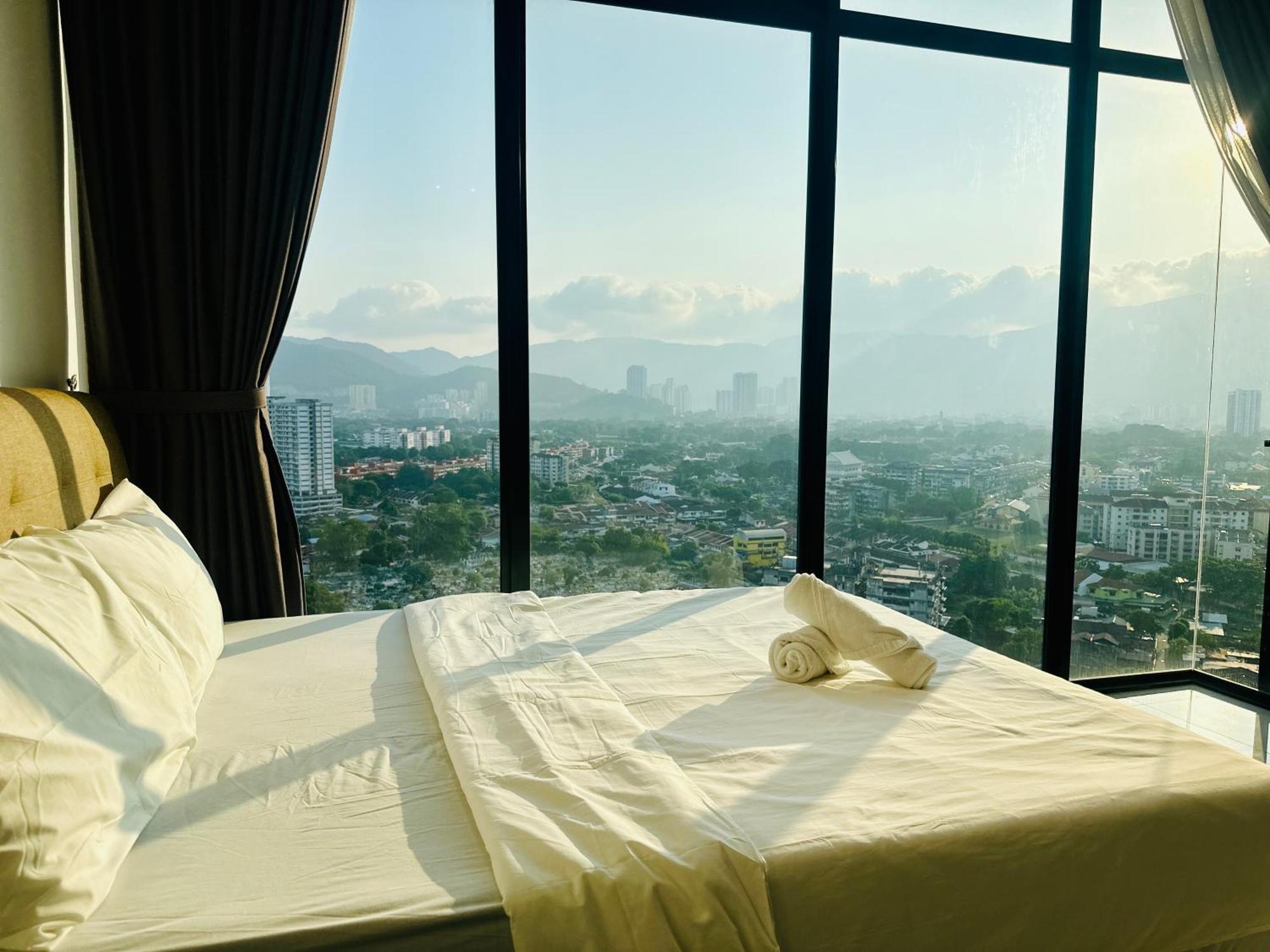 2Br Luxury Rooftop Swimming Pook Homestay@Georgetown@10Pax - 无敌美景两房民宿 Экстерьер фото